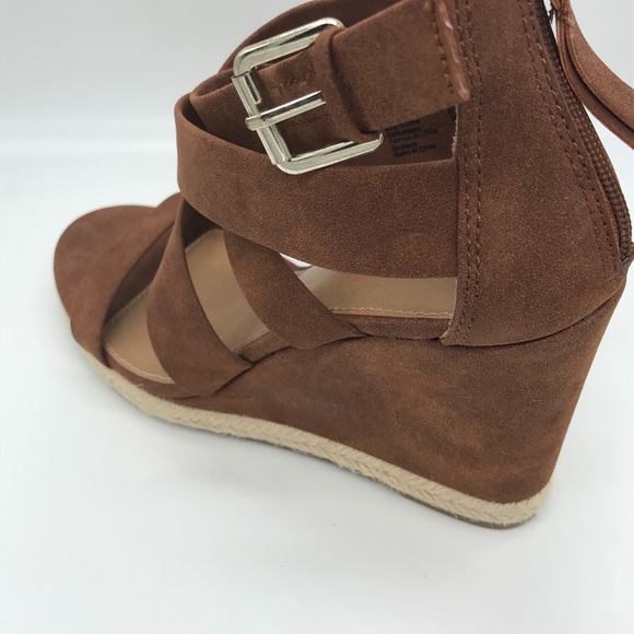 Brown wedge - Picture 4 of 4